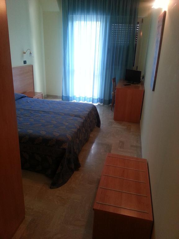 Hotel La Furnacelle Λαντσιάνο Δωμάτιο φωτογραφία